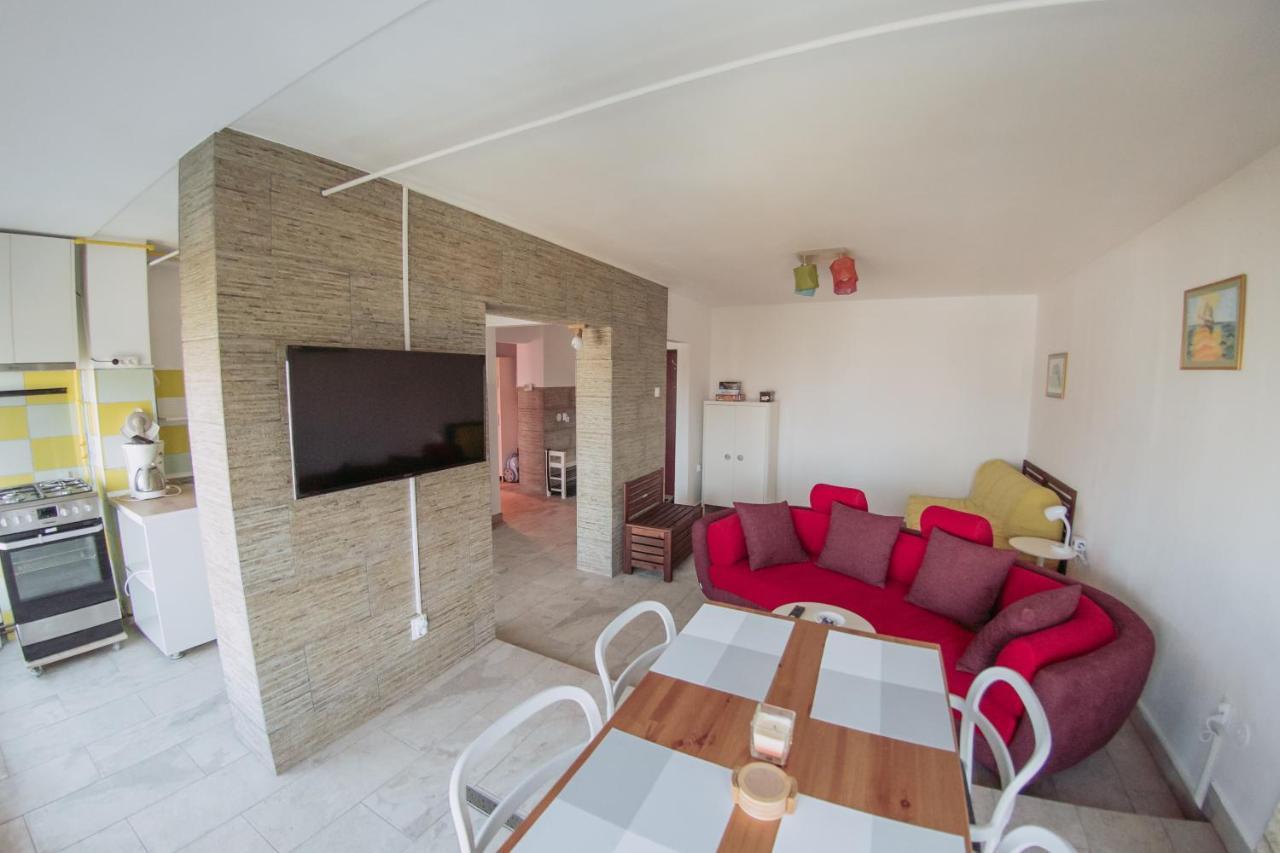 Lalacris Good Holiday Apartment Constanta Bagian luar foto